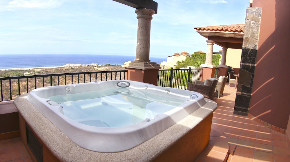 Quivira Los Cabos Condos & Homes - Vacation Rentals