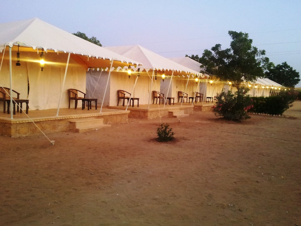 Desert Glamping