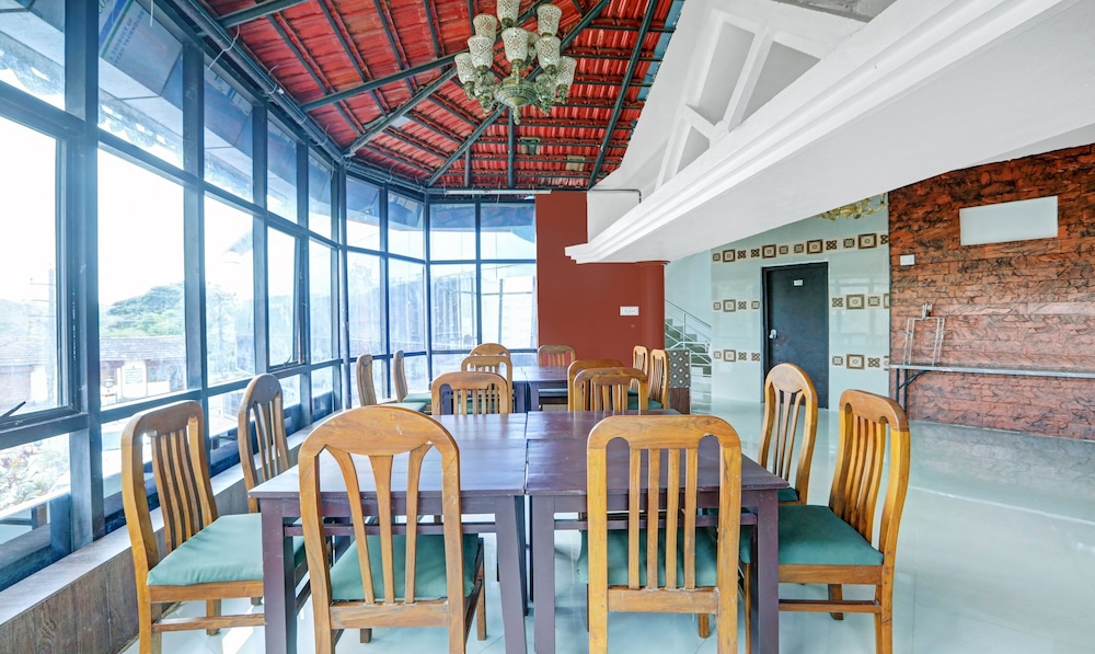 Madikeri Vacations - Itsy Hotels Regalia Grand, 500 Mtrs From Madikeri Fort - Property Image 9