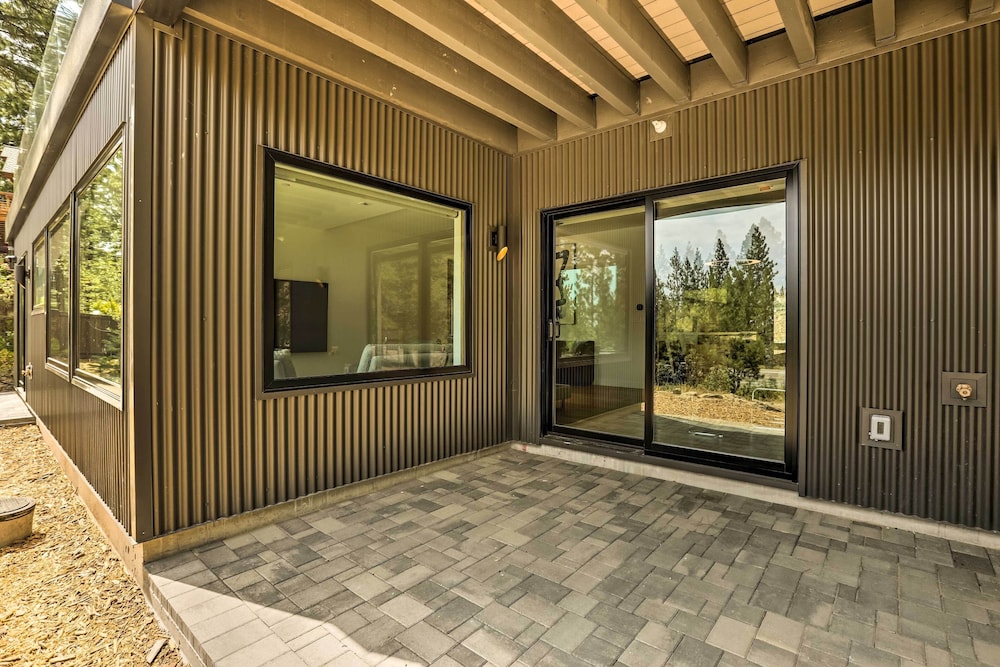 Lake Tahoe Vacations - Sleek Spacious Incline Village Hideaway! - Property Image 7