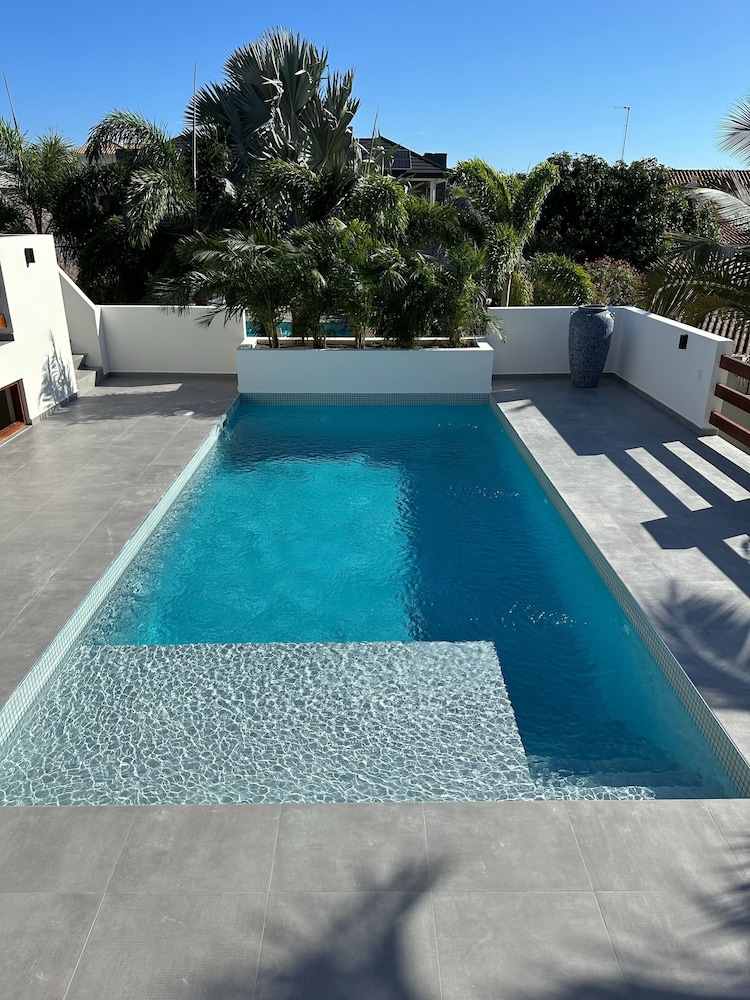 Luxurious Villa Blou, Steps From Beach Jan Thiel