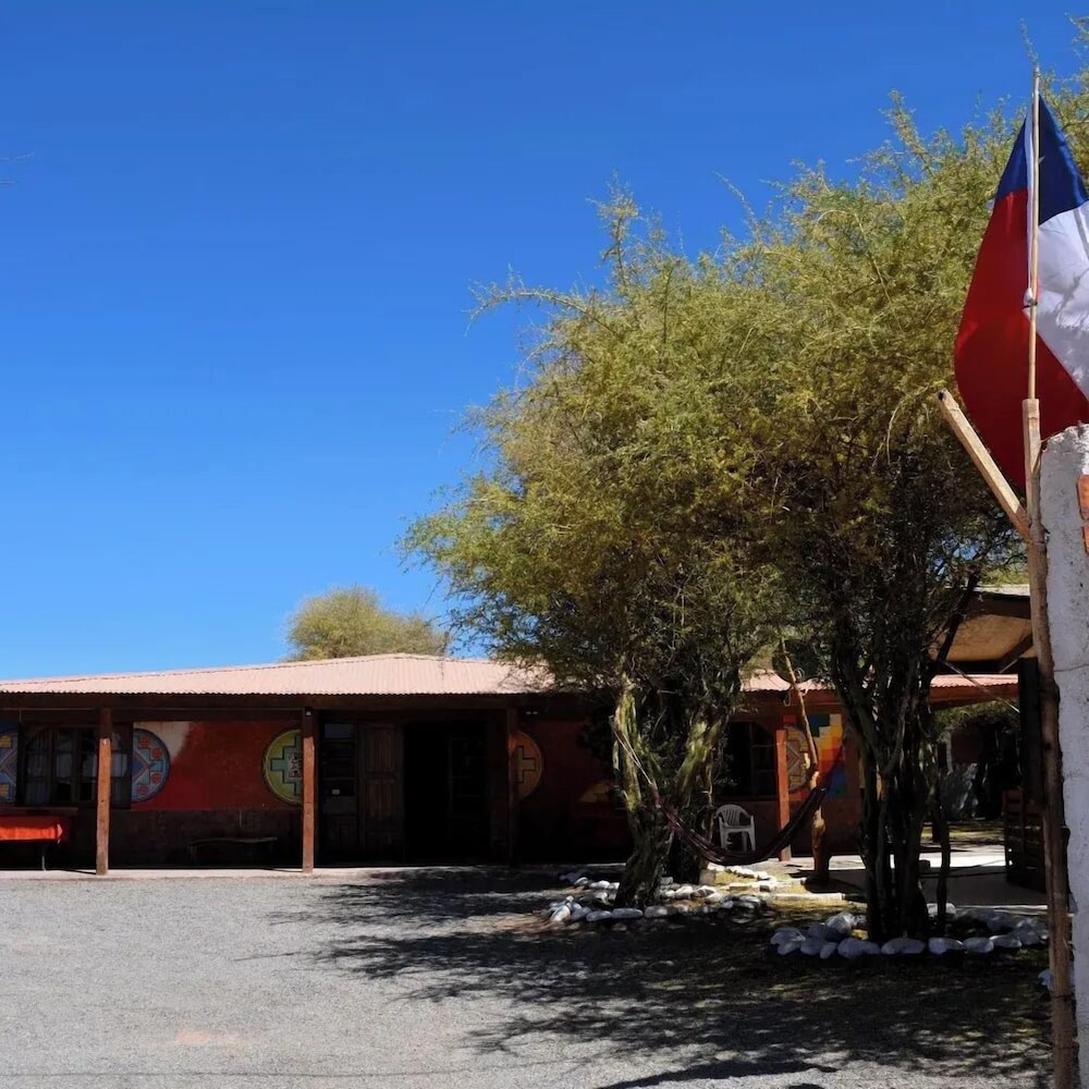 Hostal checar