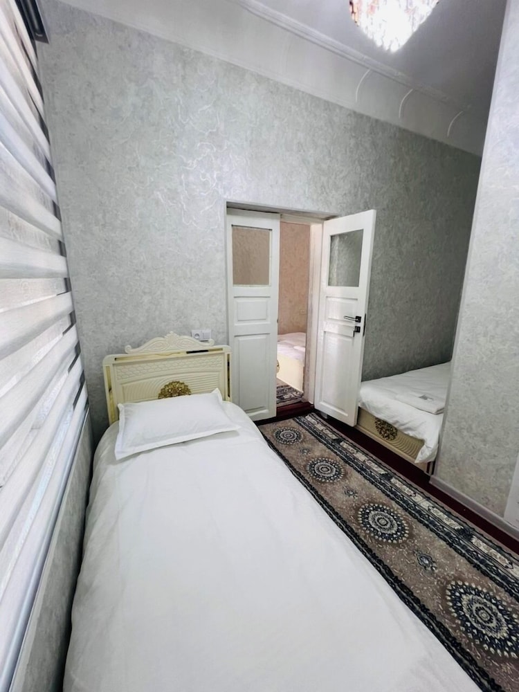 Guesthouse Anora