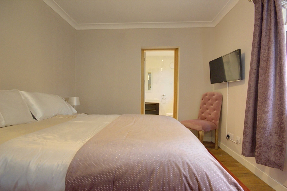 Beautiful House Close to Inverness City Centre view 4