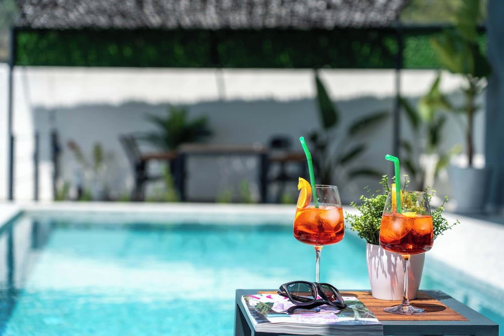 Villa Oxy & Seaview & Private Pool & Indoor Heated Pool