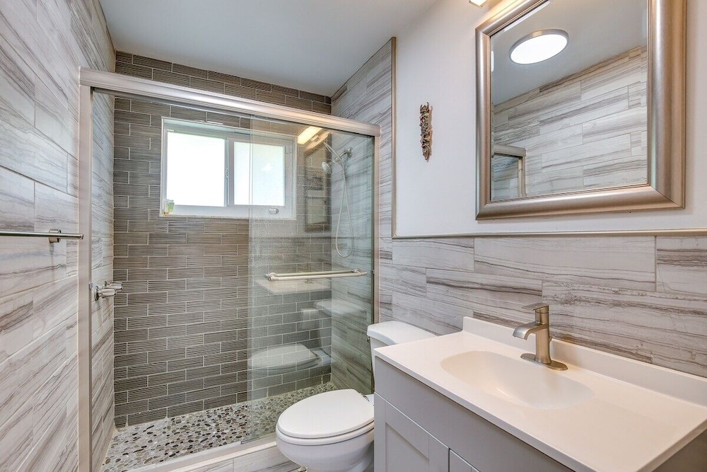 Oakland Park Oasis Heated Pool & Private Patio