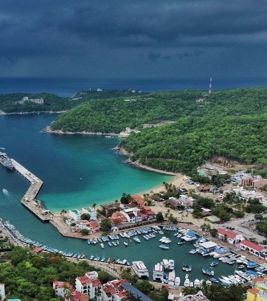 CONDO MIR  BY TRVL2HM - Property Image 8