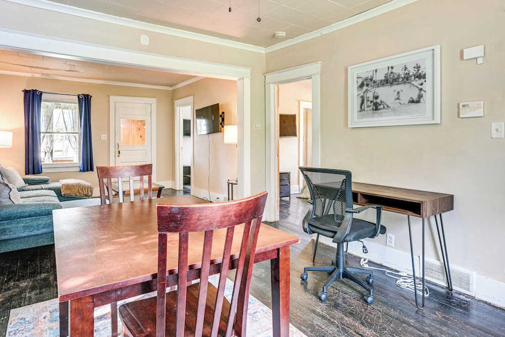 3 Mi to Dtwn Saginaw: Cozy Family Home w/ Yard!