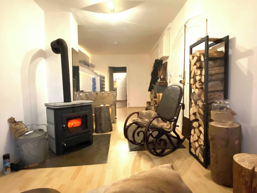 Room in Apartment - Schlummern Wie Dornröschen&rapunzel Im Schlösschen
