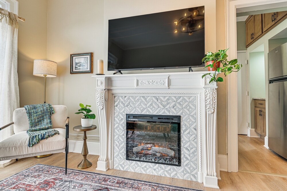 Albany Vacation Rental w/ State Capitol Views! view 4
