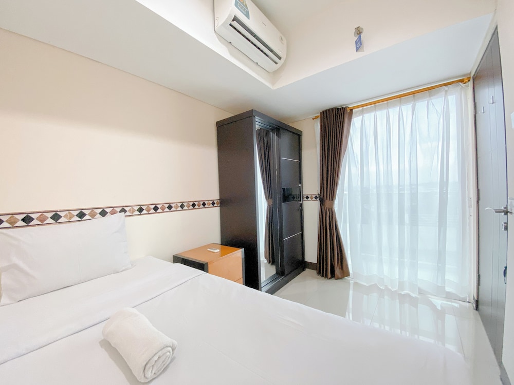 Spacious 2Br At Tamansari La Grande Apartment