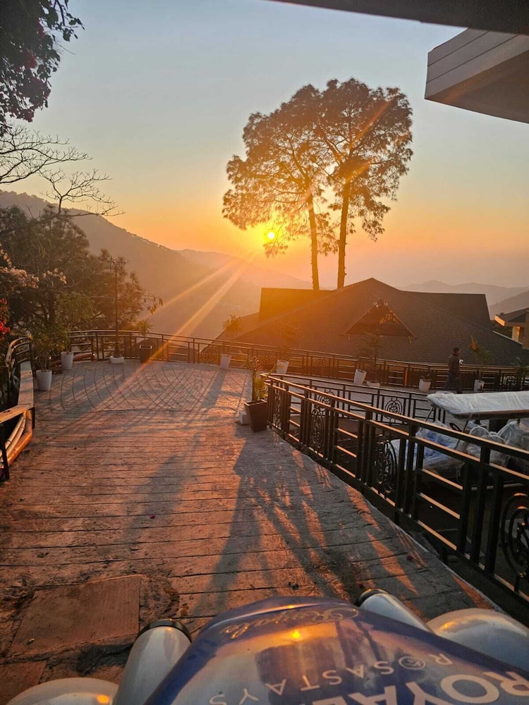 Royalpine Rosastays Kasauli