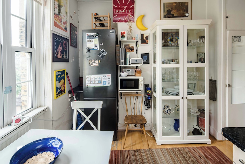 Stylish Central London Flat Near Tower Bridge