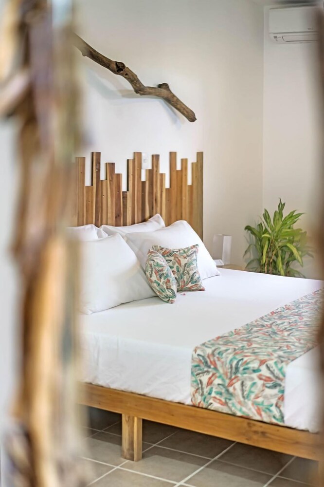 Drift Away Lodge