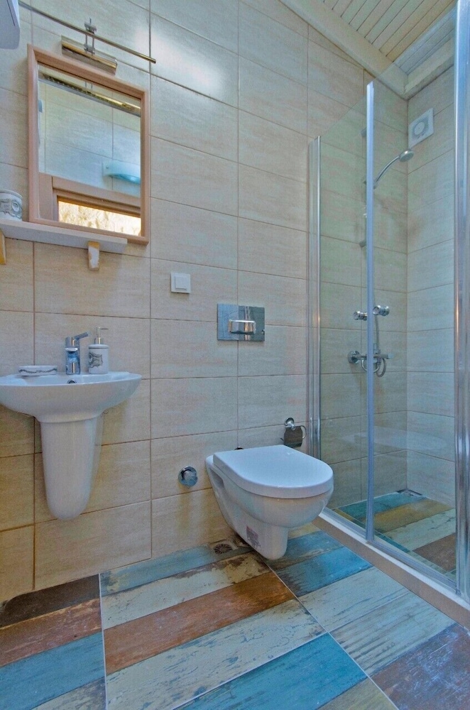 Lilyum Alaçatı Butik Otel - Image 39