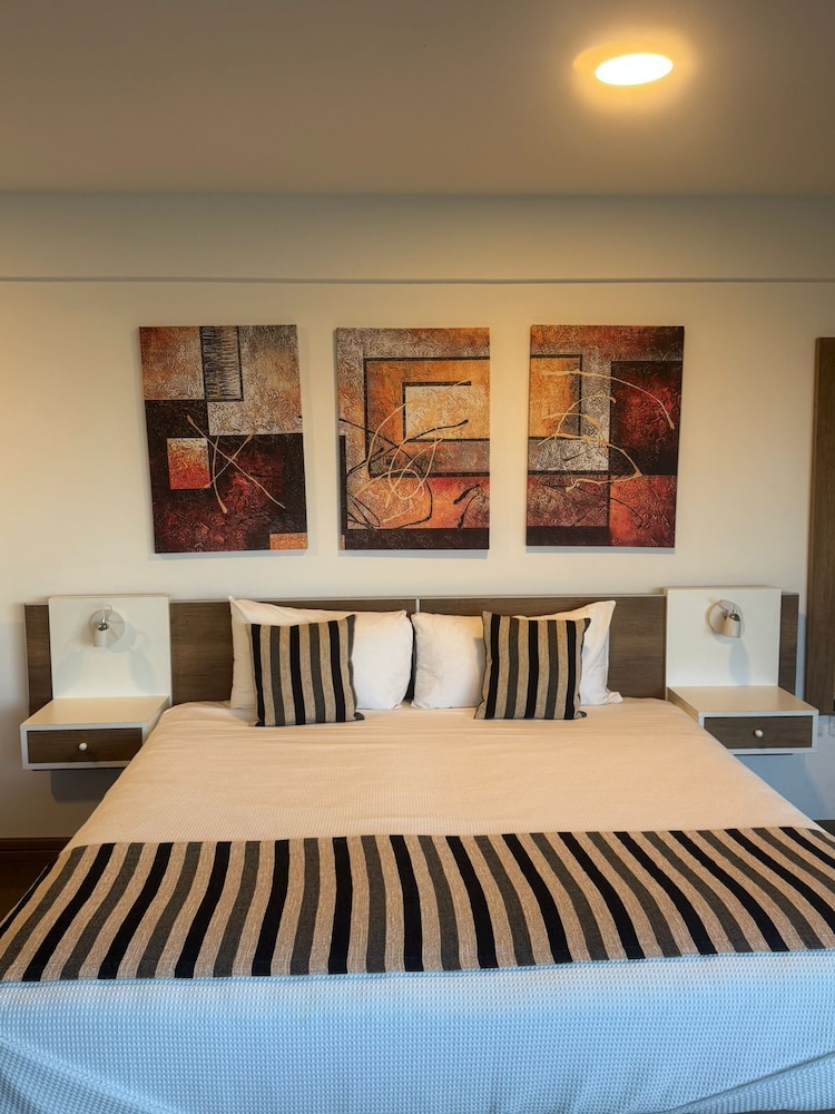 Ulises Apart hotel