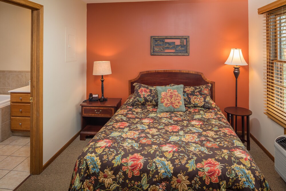 Lefevre Inn and Resort