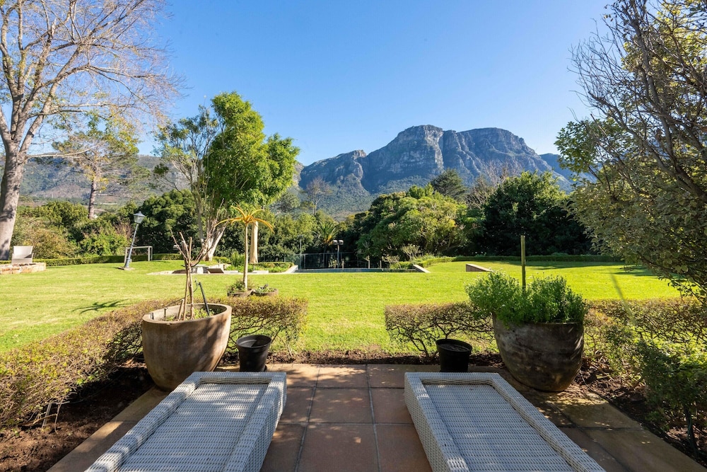 Unique Villa With Pool and Tennis Court