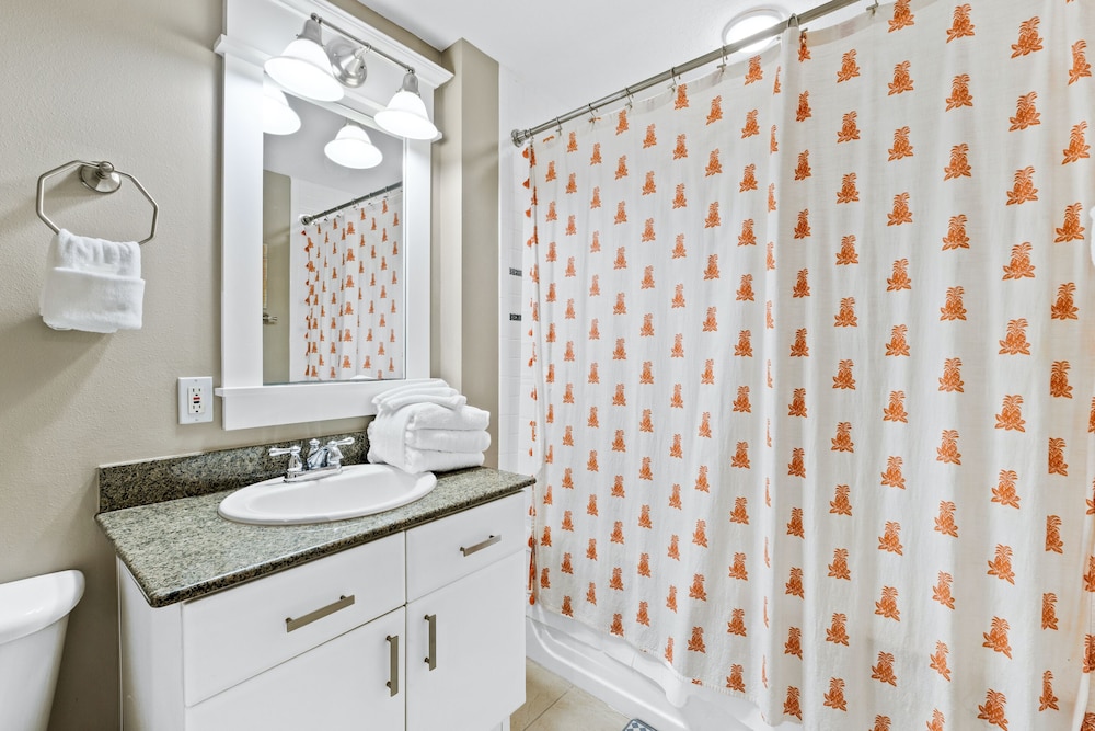 Grand Panama Beach Resort by Panhandle Getaways
