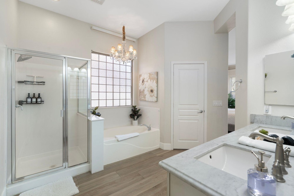 Dublin in Gilbert With 4 Bedrooms and 2 Bathrooms