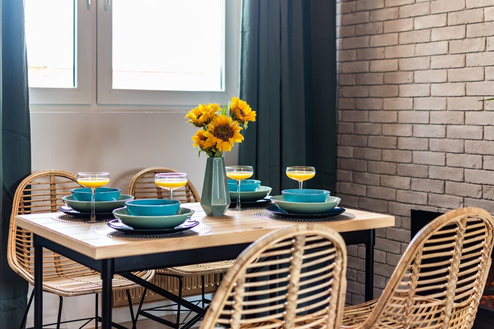 Studio Wspólna Warsaw by Renters view 4