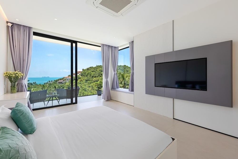 4 Bed SeaView Villa with Breakfast KBR32