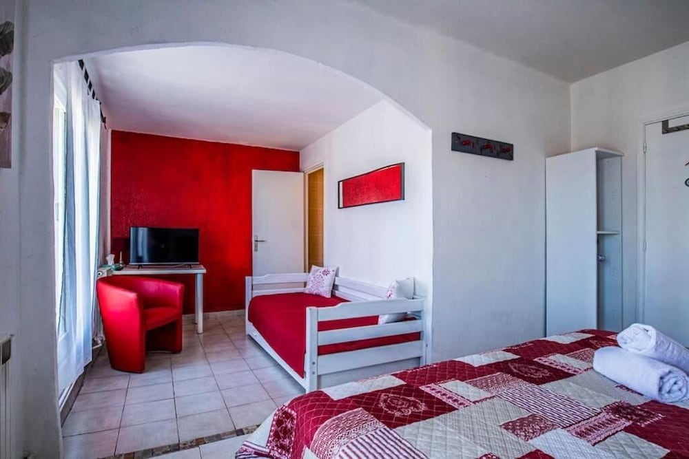 hotel room