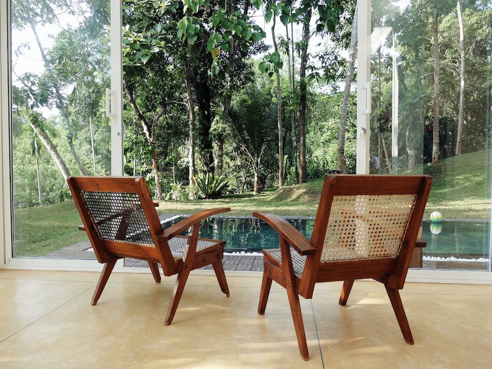 Villa Siriwimal in Weligama view 5