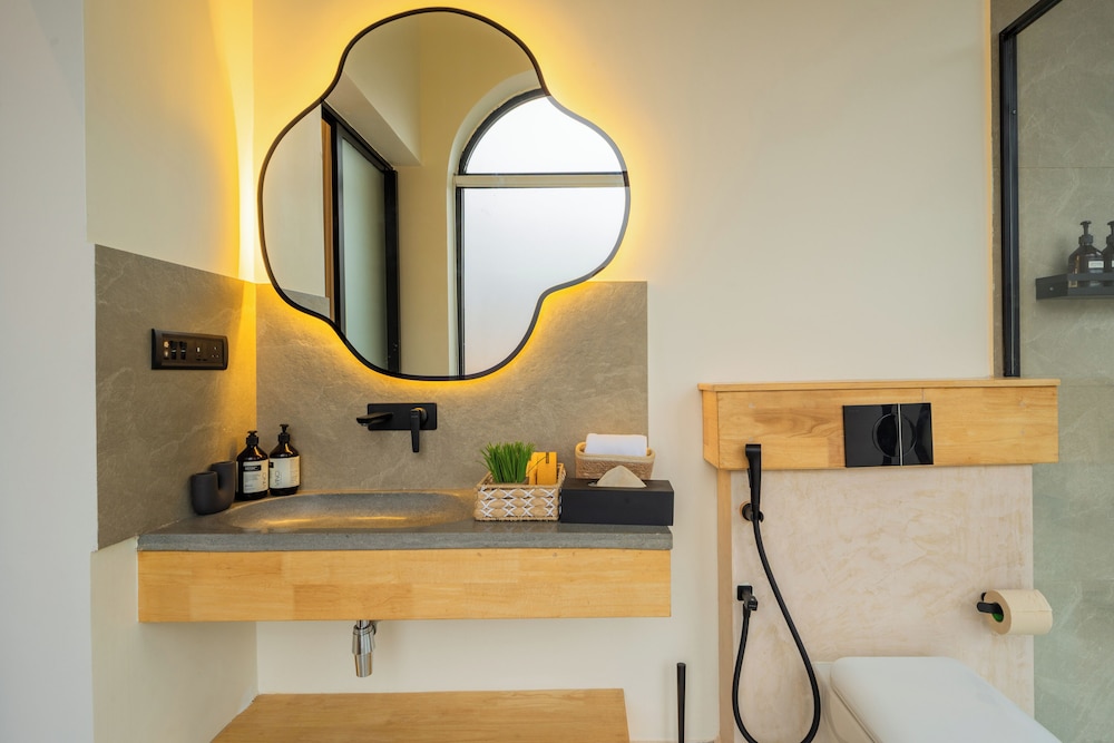 ELIVAAS Ekam | Luxe 4 BHK Villa With Pvt Pool & Patio