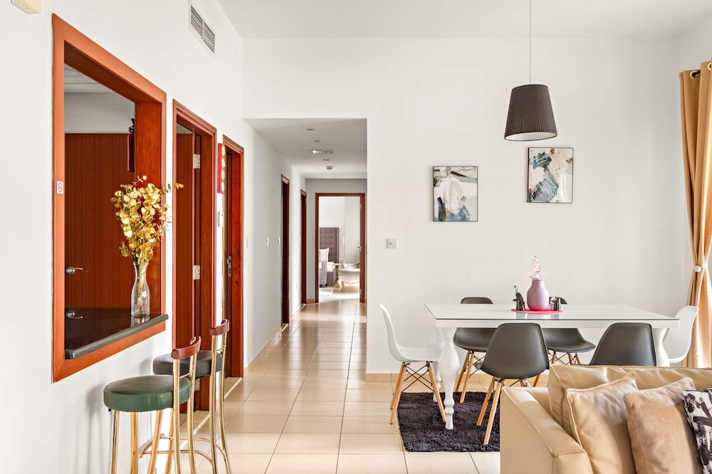 Jumeirah Beach Apartment