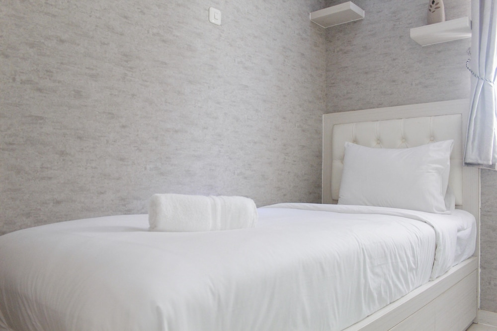 Comfort 2BR Bassura City Apartment near Shopping Center, 자카르타 - 15
