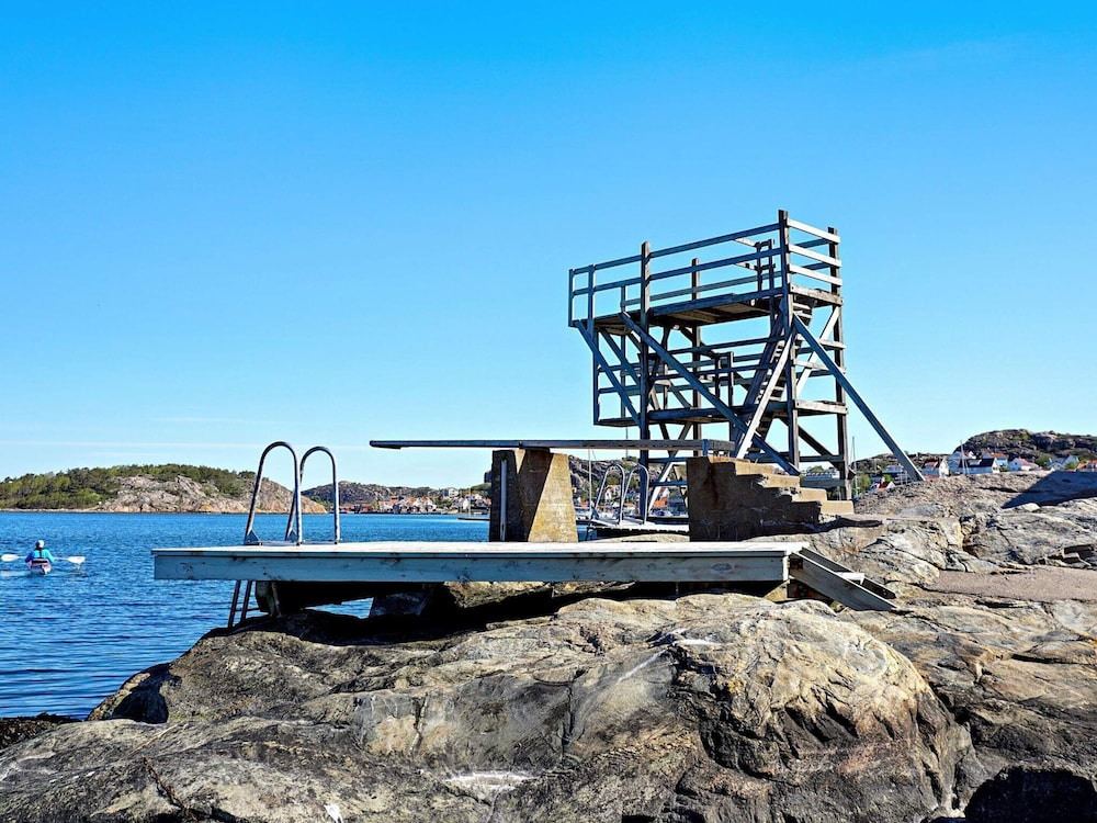 6 Person Holiday Home in Fjallbacka view 5