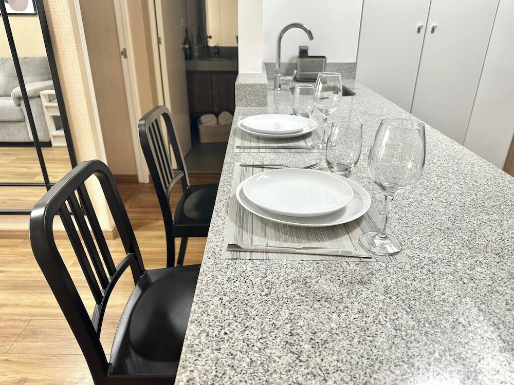 Modern 1BR on J Prado Board San Isidro