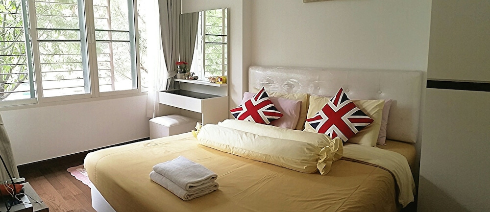 The Seacraze Hua Hin 1br 52m2 Poolview view 2