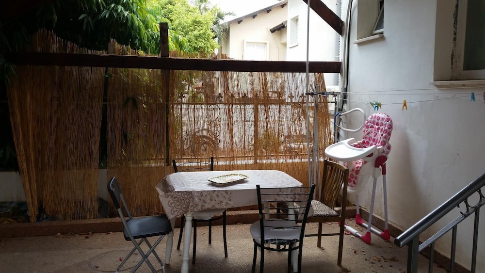 Einav Holiday House