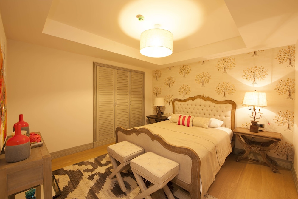 Vhillas Private Luxury Villa Regnum view 5