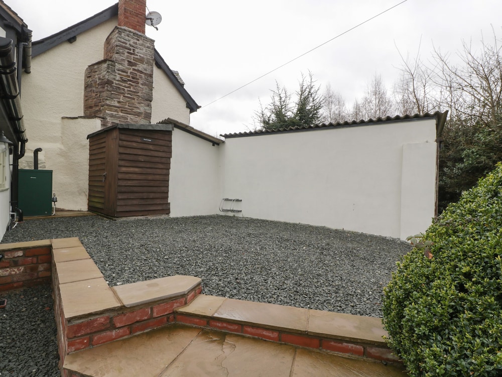 Pool Cottage