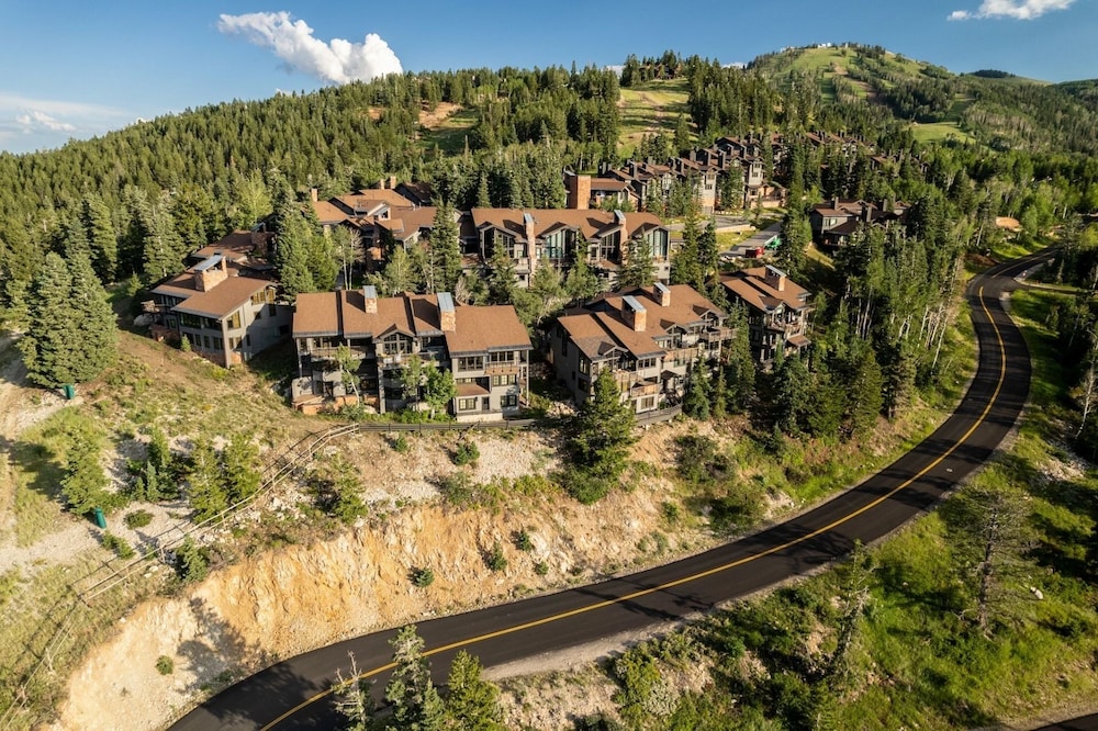 Stag Lodge at Deer Valley Resort - Four Bedroom Residence with Spa #33 4 Condo