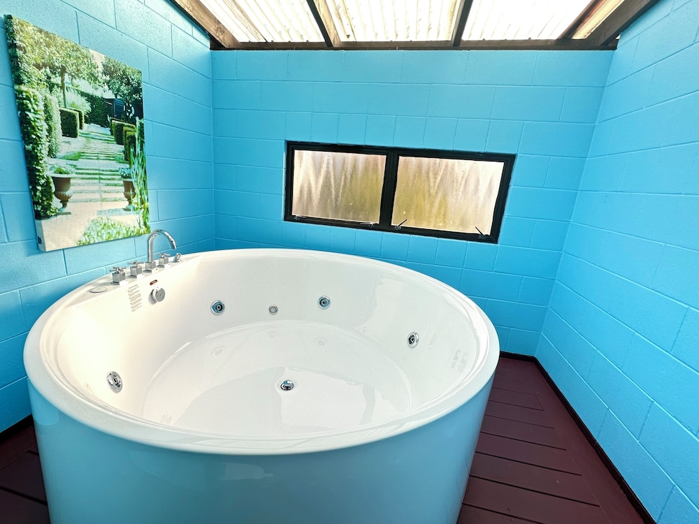 Rotorua Vacations - Apex on Fenton - Property Image 1
