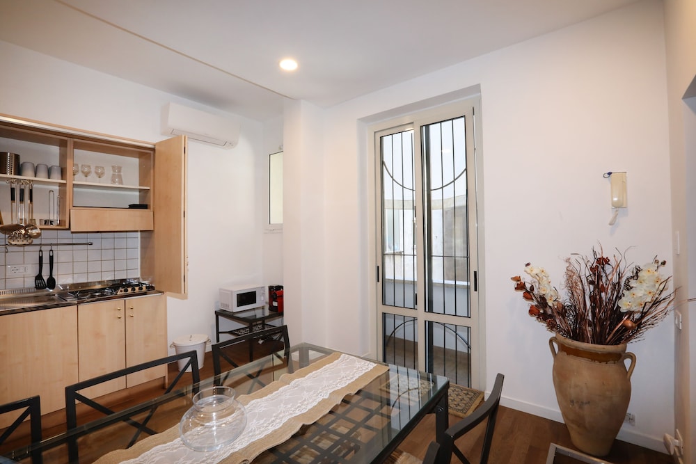 Unique Luxury Apartment and Rooms