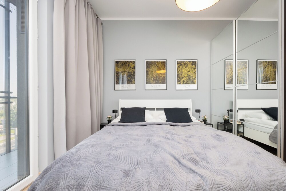 Business Centre Studio by Renters view 5