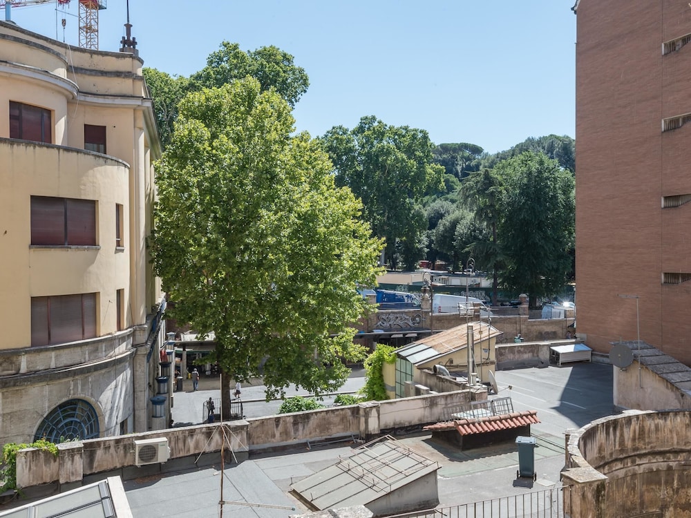 RSH Popolo Elegant Two Bedroom Apartment