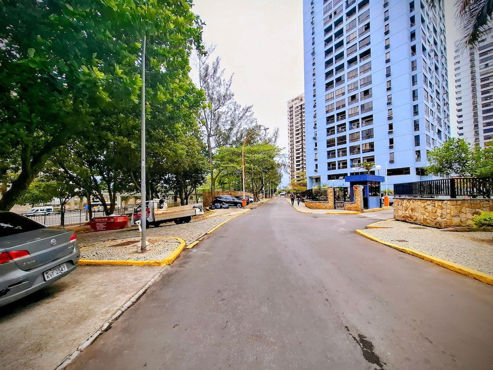 Barra Max - Praia e Conforto.