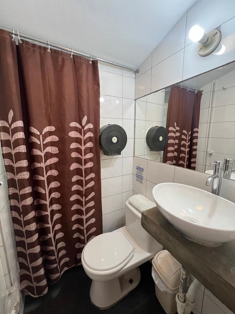 Wasi Airport Lima B&B