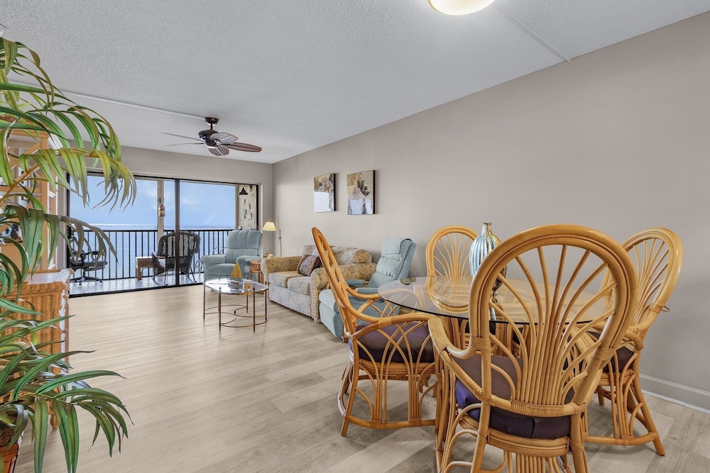 Winward Point Unit 211 2 Bedroom Condo