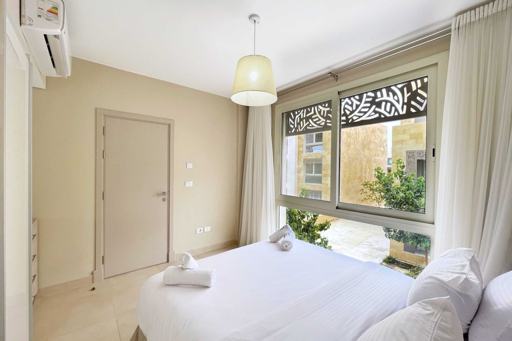 Xuru Stays I Roomy & Relaxed 1bdr @ Mangroovy Free Beach & Pool