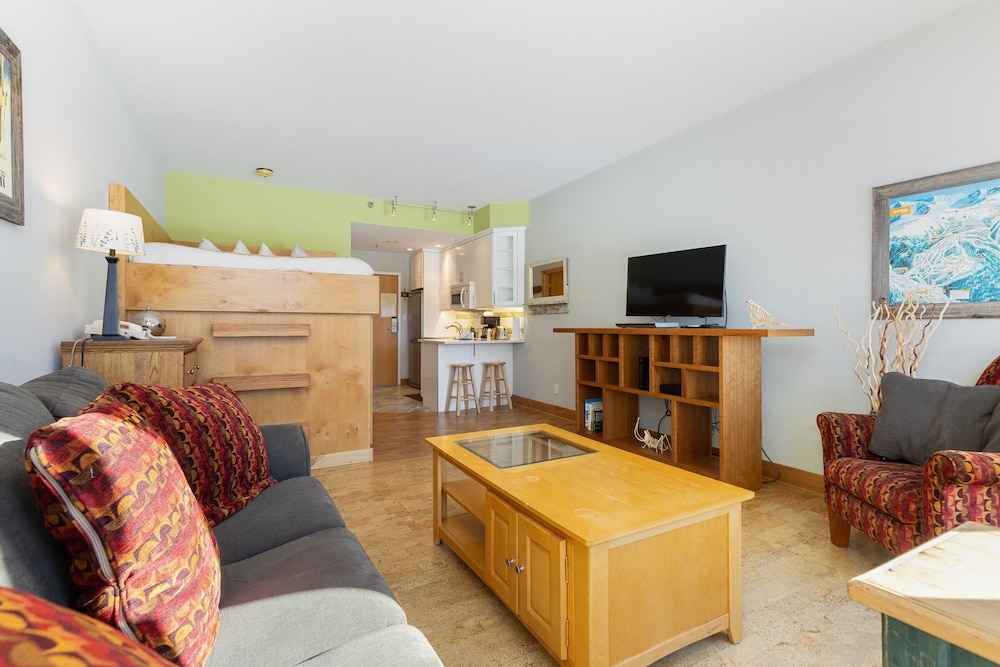 Keystone Ski Resort CO - Slopeside Lodging