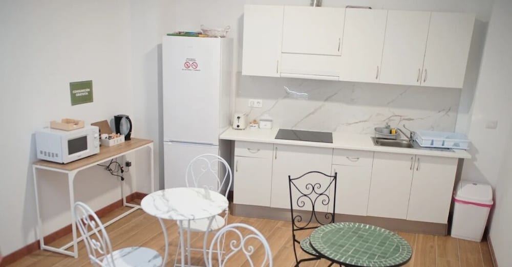 Aiora Hostel