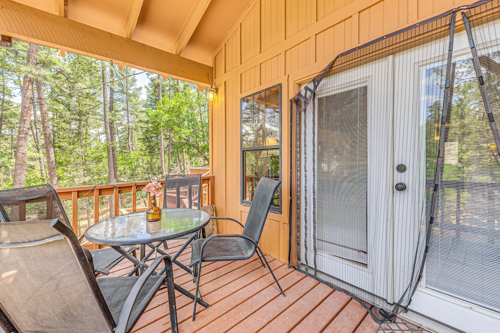 Hot Tub Haven w/ Game Room & Grill in Ruidoso!