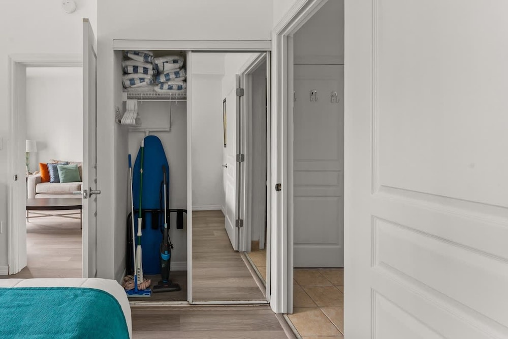 1BR Free Shuttle to Disney Parks